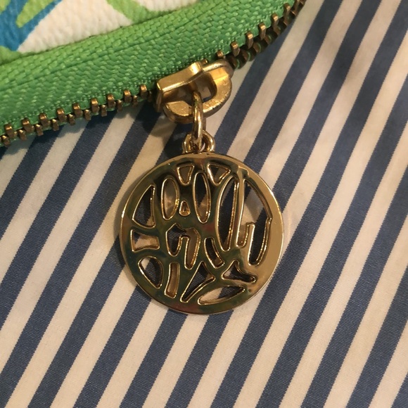 Lilly Pulitzer tablet case - Picture 6 of 7